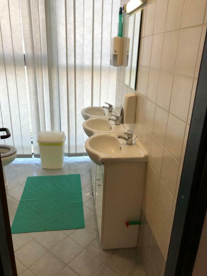 غييكا Hostel Ceska Beseda المظهر الخارجي الصورة
