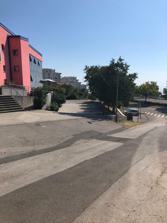 غييكا Hostel Ceska Beseda المظهر الخارجي الصورة