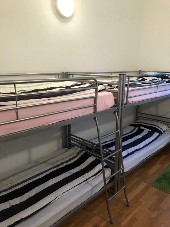 غييكا Hostel Ceska Beseda المظهر الخارجي الصورة