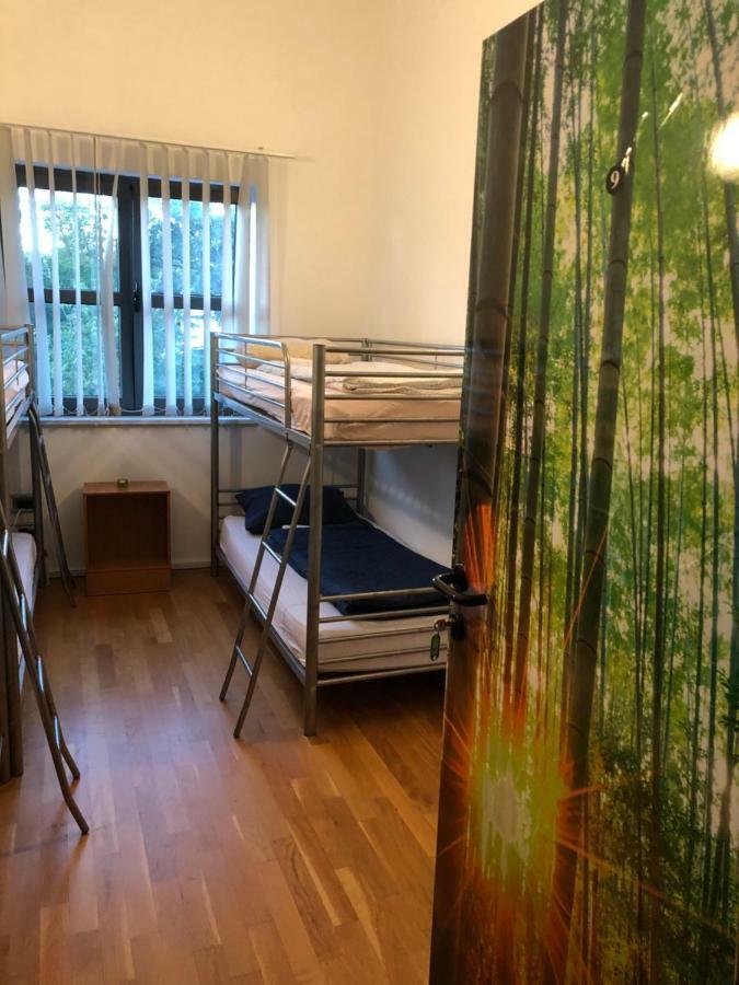 غييكا Hostel Ceska Beseda المظهر الخارجي الصورة
